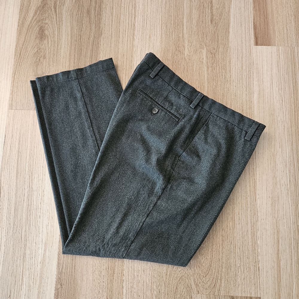 EUC Dockers Khaki Classic Fit 38x32